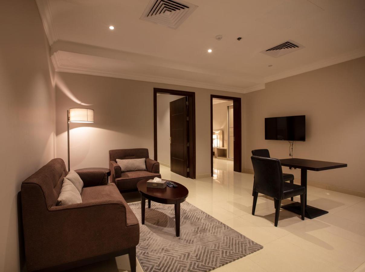 Somedays Hotel Suites Al-Hofuf Bagian luar foto